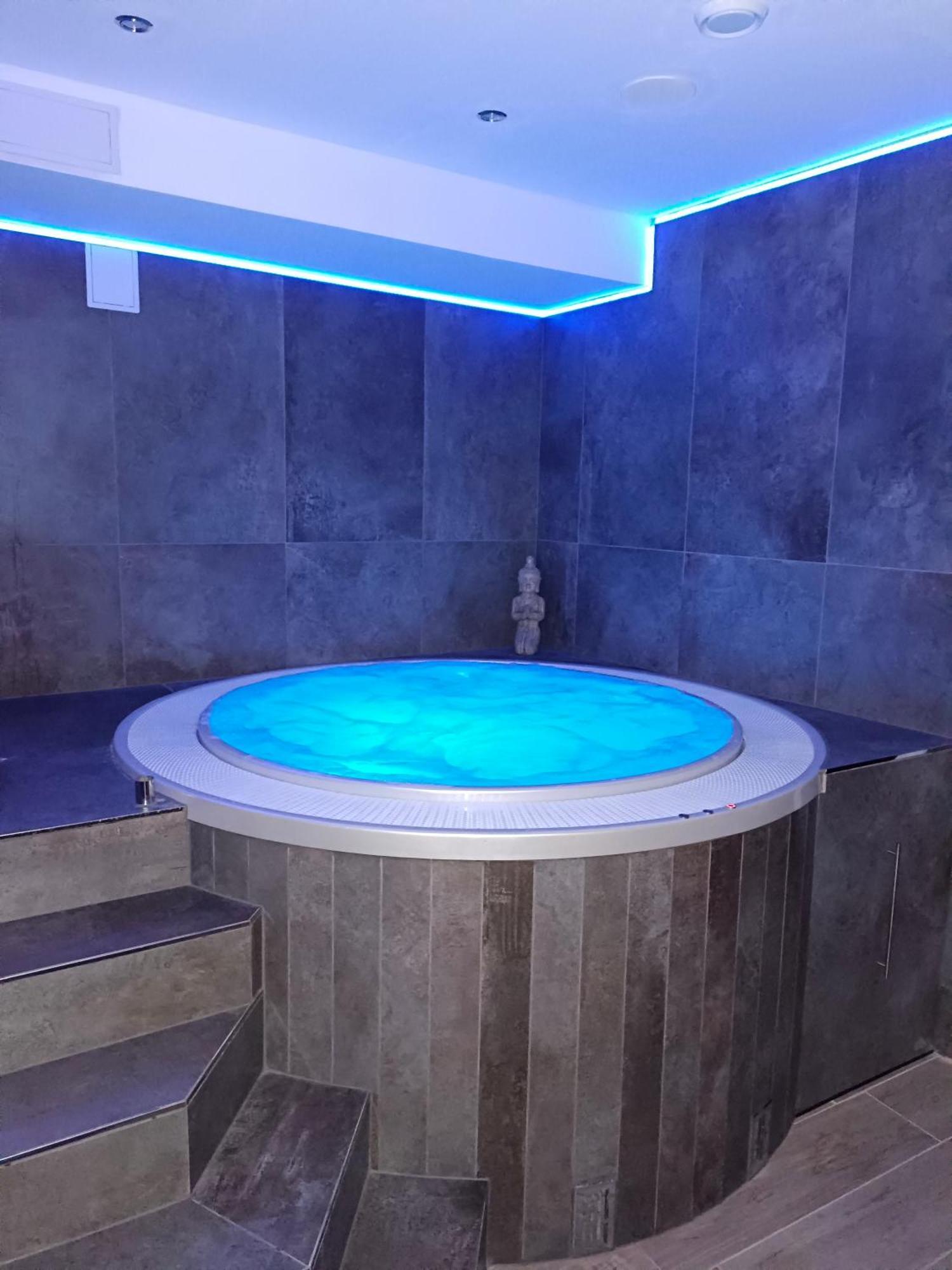 Penzion A Wellness - Jilan, Naves Svobody 39, Olmütz Exterior foto